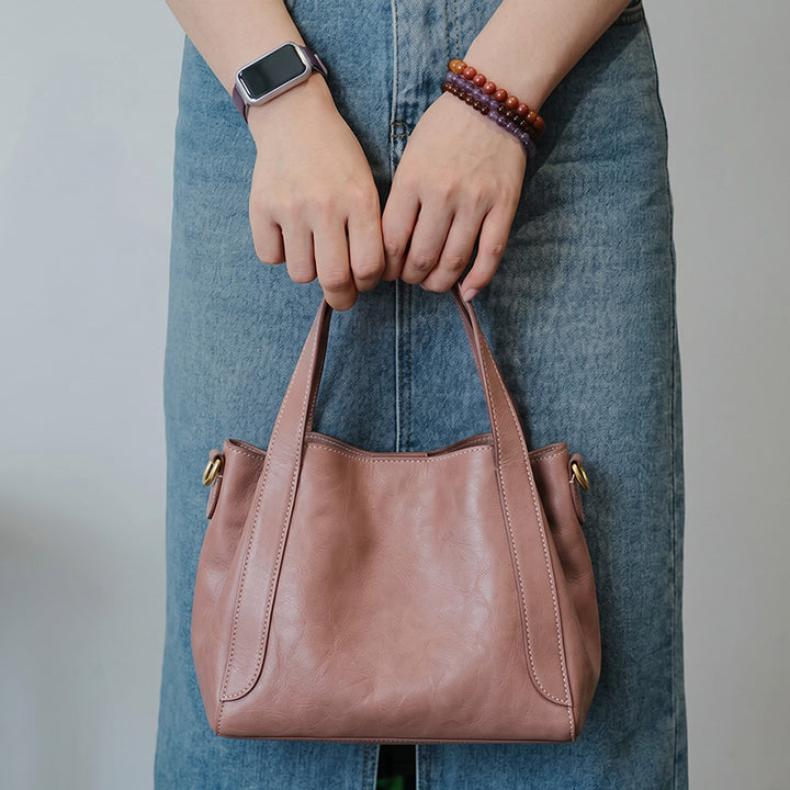 Small Vegetable-Tanned Leather Bucket Bag Magnetic Closure Crossbody Handbag for Women