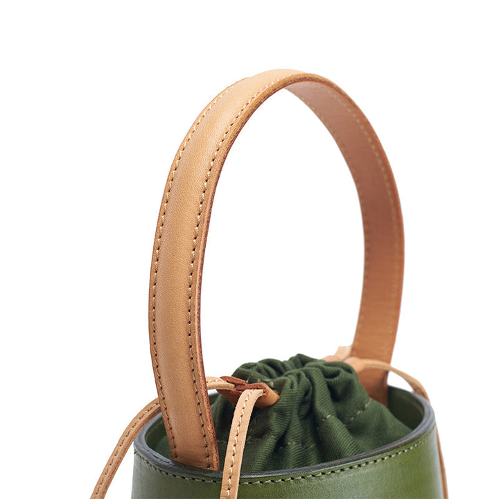 Sac seau diagonal en cuir de vachette pleine fleur, style rétro simple, pour femme, porté épaule.