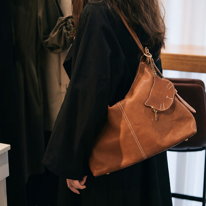 Vegetable Tanned Leather Hobo Bag Slouchy Shoulder Bag with Cat Charm