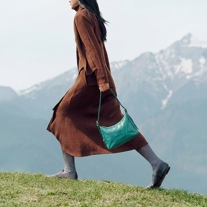 Vegetable Tanned Leather Hobo Bag Zip Crescent Shoulder Crossbody Bag for Women