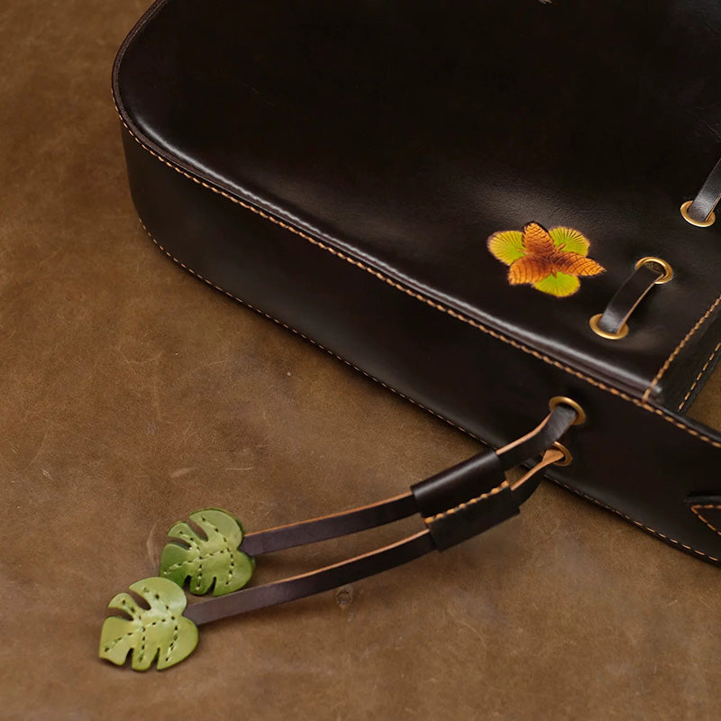 Shoulder Bag Vegetable-Tanned Leather with Hand-Carved Squirrel Motif