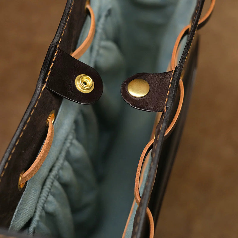 Shoulder Bag Vegetable-Tanned Leather with Hand-Carved Squirrel Motif