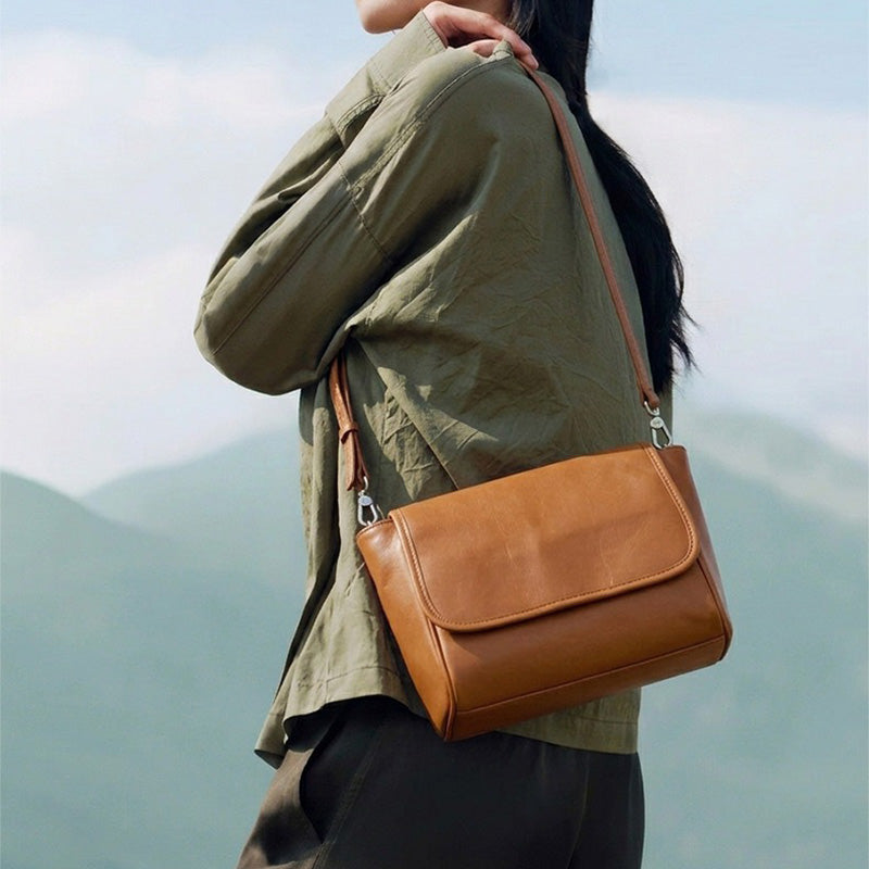 Vegetable Tanned Leather Shoulder Bag with Classic Flap