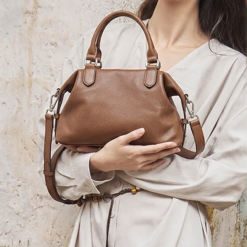 Vegetable Tanned Leather Boston Bag with Vintage Style &amp; Dual Zipper
