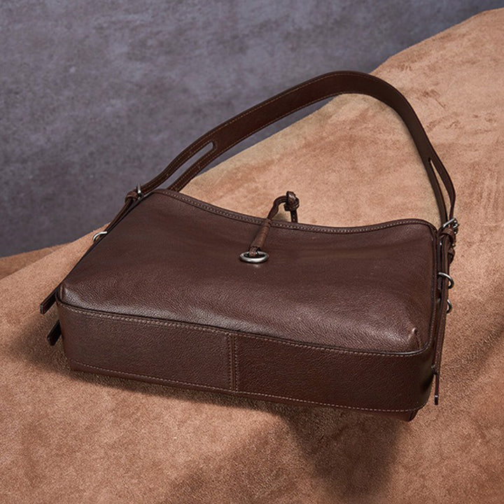 Leather Hobo Bag in Vegetable-Tanned Leather with Vintage Slouchy Style