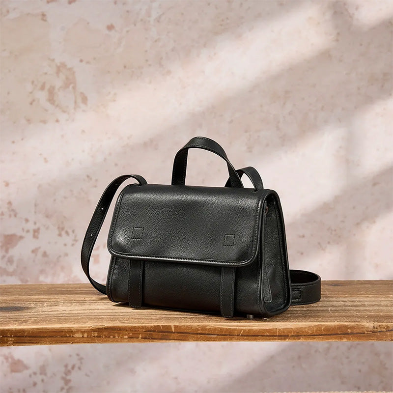 Vintage Leather Crossbody Satchel with Classic Flap Design