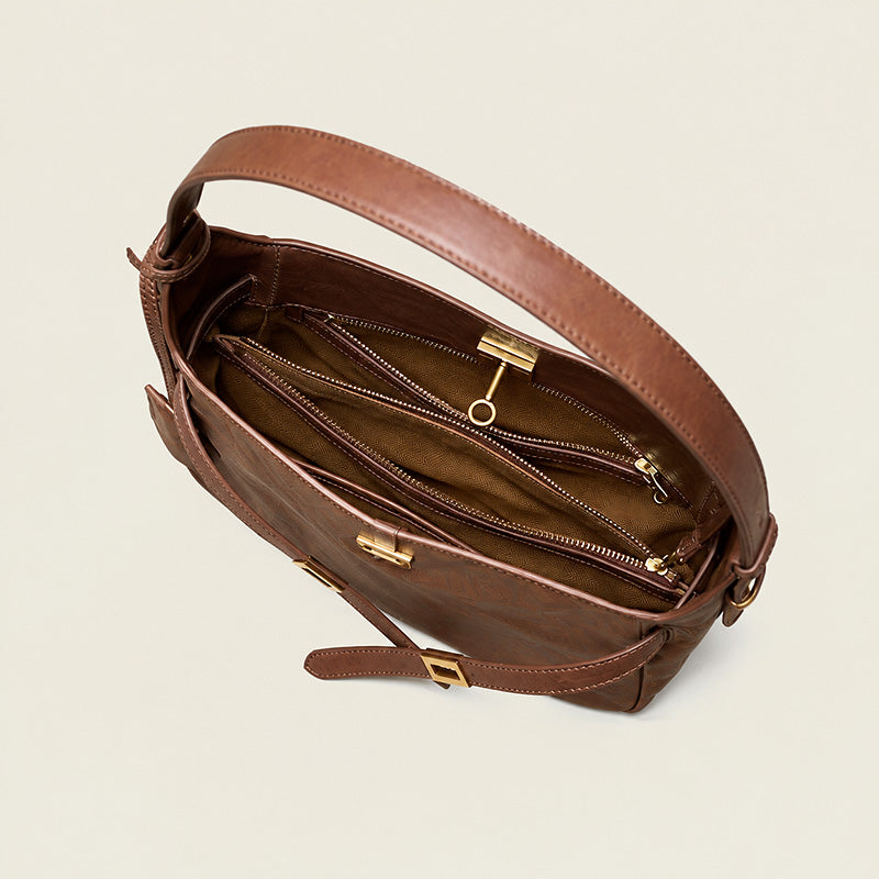 Hobo Shoulder Bag in Vegetable-Tanned Leather with Vintage Brass Turn-Lock