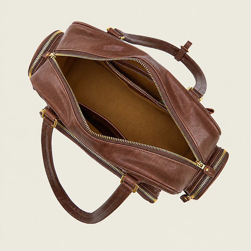 Dwarves Boston Bag with Multiple Pockets in Vegetable-Tanned Leather