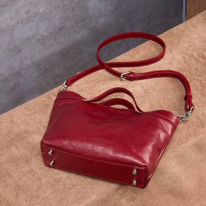 Dwarves Top Handle Tote with Zip Divider in Vegetable-Tanned Leather