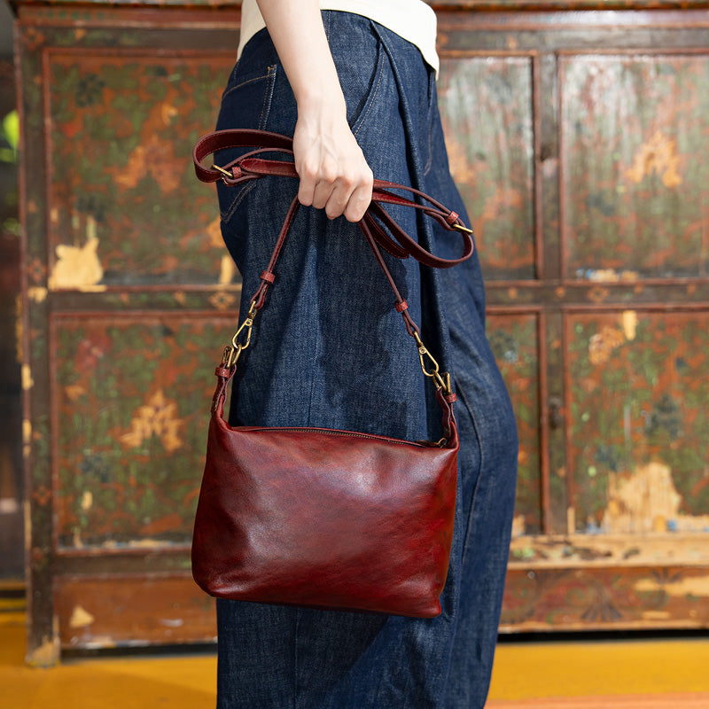Slouchy Leather Crossbody Bag Washed Full Grain Zip Top Shoulder Bag in Brown