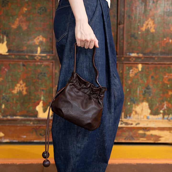 Drawstring Bucket Bag Horsehide Leather Shoulder Bag with Wooden Bead &amp; Magnetic Snap