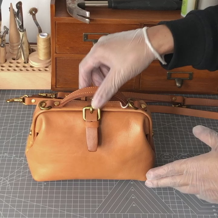 Leather Doctor Bag Women Top Grain Cowhide Vintage Top Handle Crossbody Satchel